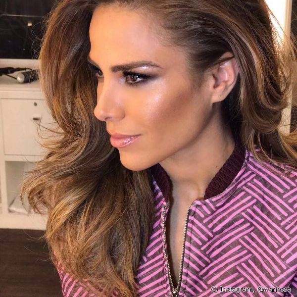 Esta semana, Wanessa publicou uma foto em seu Instagram mostrando a maquiagem bem iluminada e glamourosa (Foto: Instagram @wanessa)